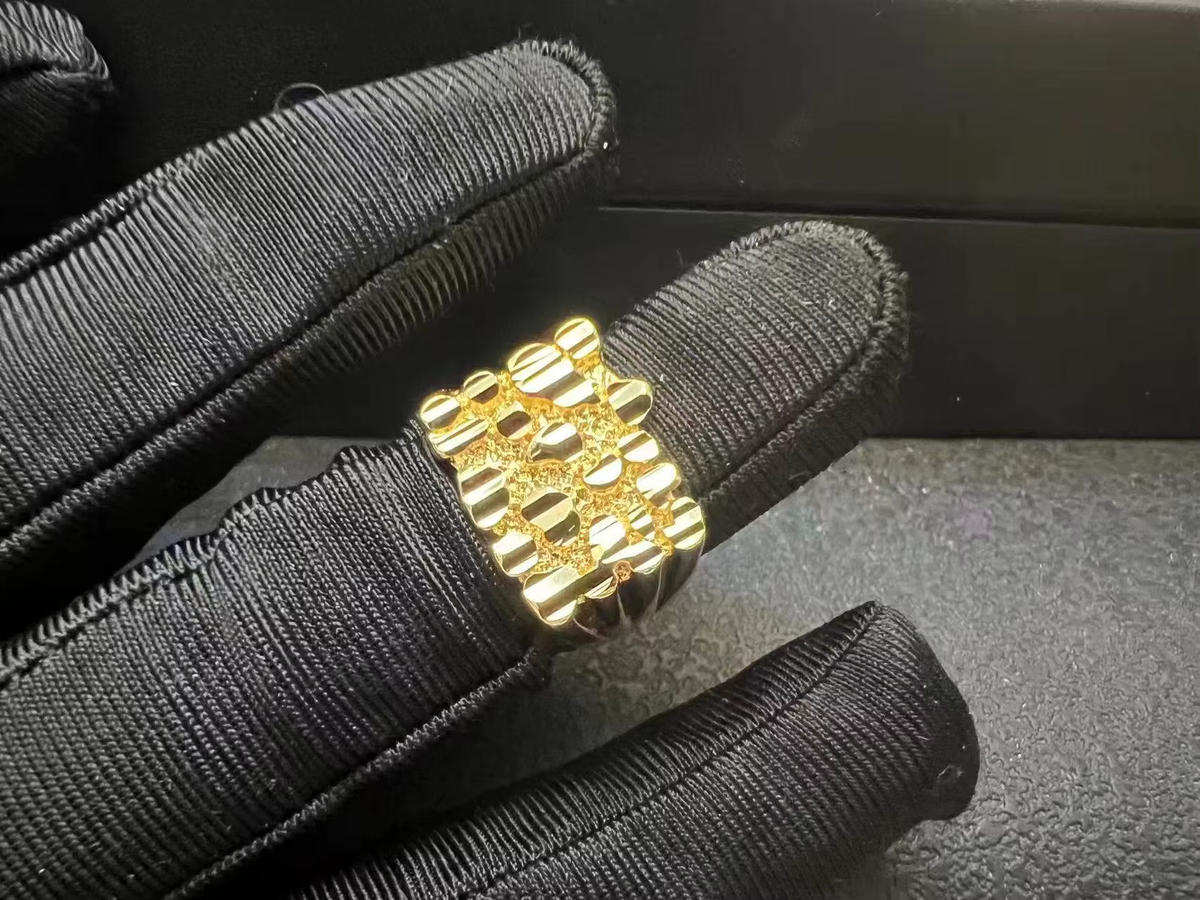 Customized Jewelry Classic Large Nugget Square Ring 18K Gold Plated Stainless Steel Jewelry