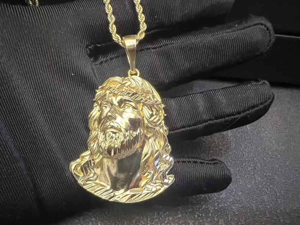 Dropshipping Stainless Steel Fish Bone Hook Gold Plated Necklaces for Men Fashionable Head Pendant Necklace