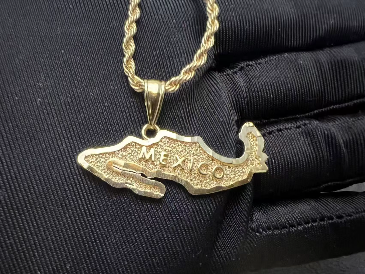 Custom Map 18K Gold Plated Pvd 316L Stainless Steel Pendant Fashion Jewelry Necklace for Men Women