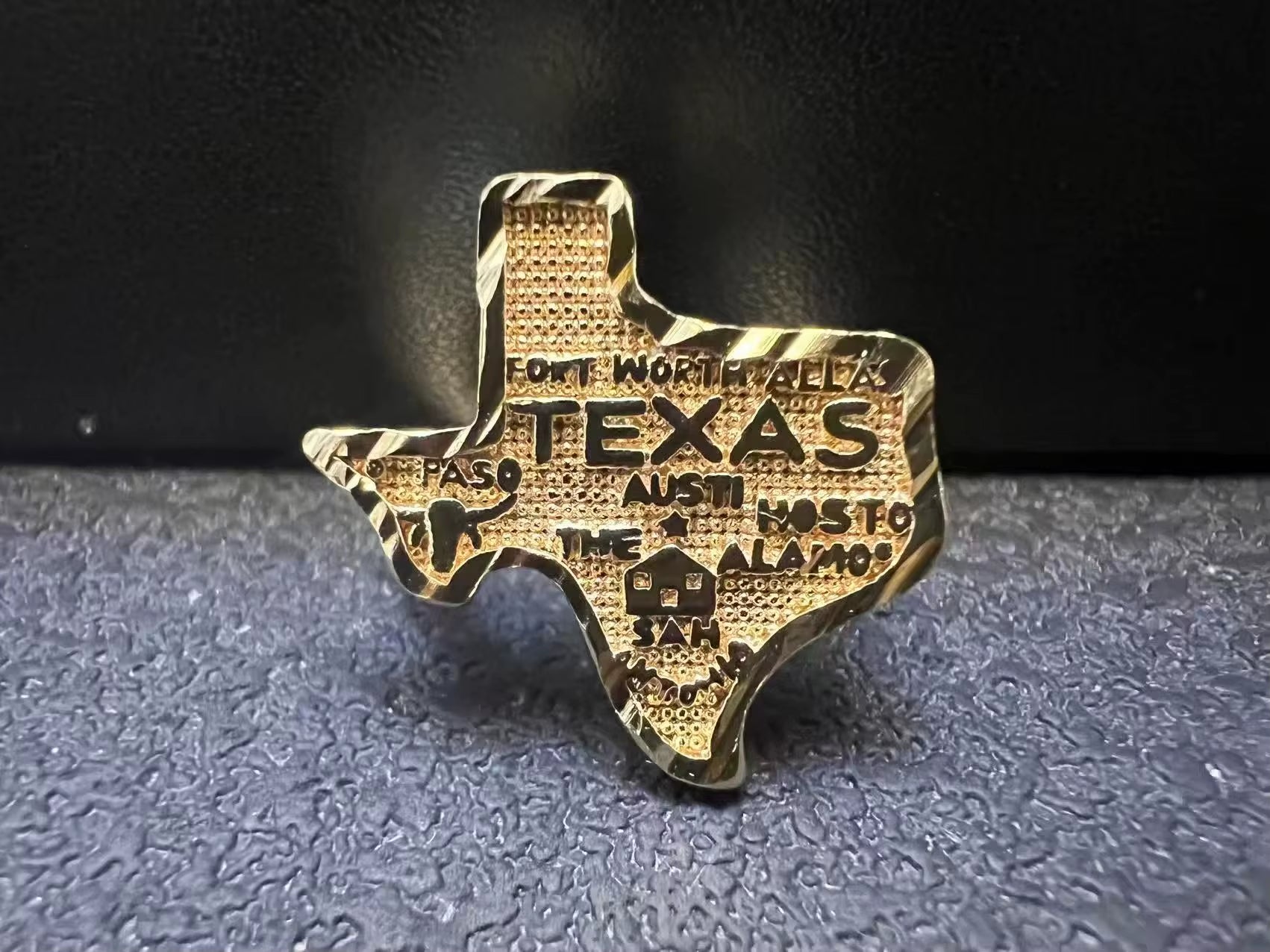 18K Gold Plated Stainless Steel Diamond-Cut Map of Texas Ring for Men Women Unique Jewelry