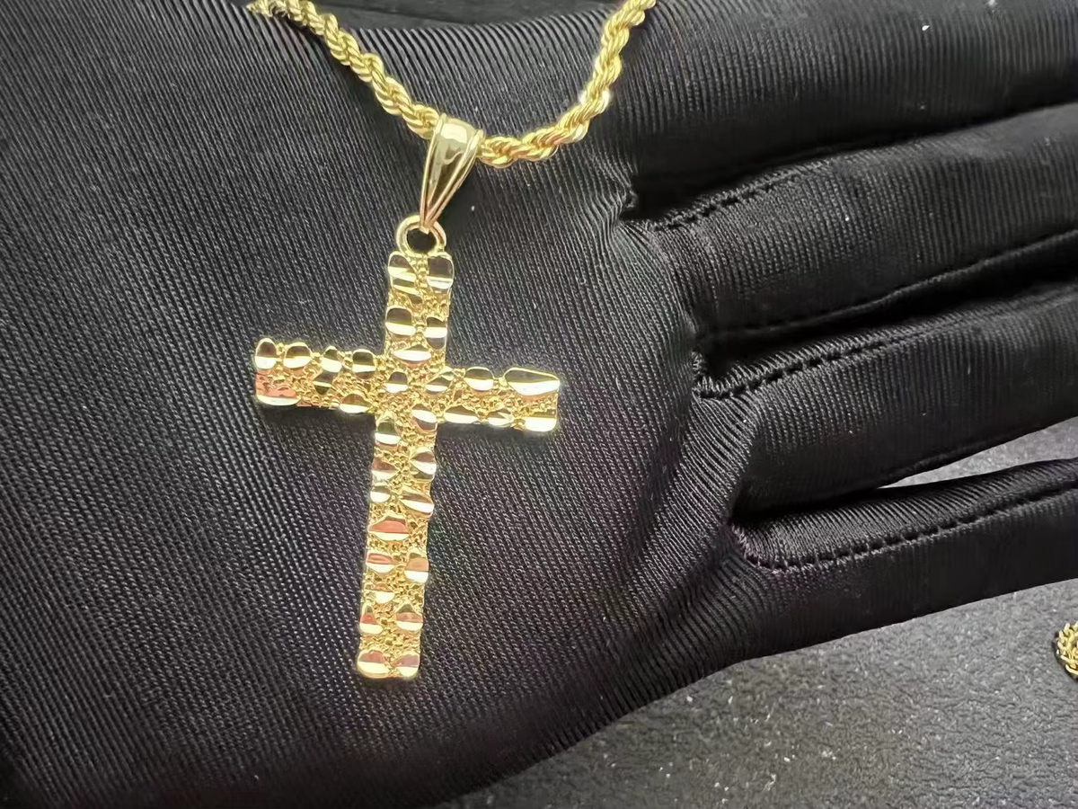 Custom Hip Hop Nugget Cross Jesus Crucifix Pendant Iced Out 14K Gold Plated Finish Religious Fashion Jewelry